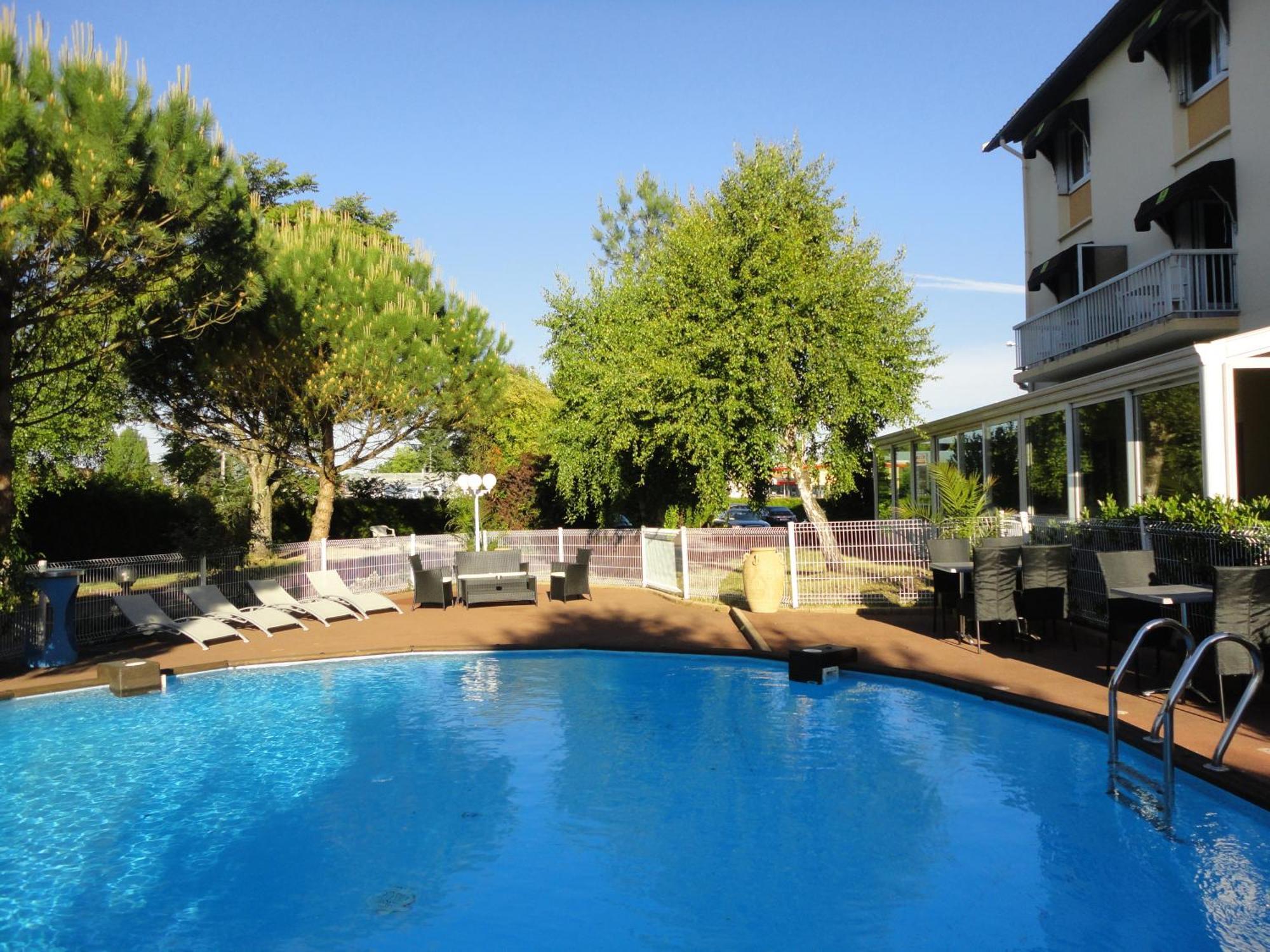 Logis Les Charmilles Chalon-Sur-Saone Sud Ξενοδοχείο Lux Εξωτερικό φωτογραφία