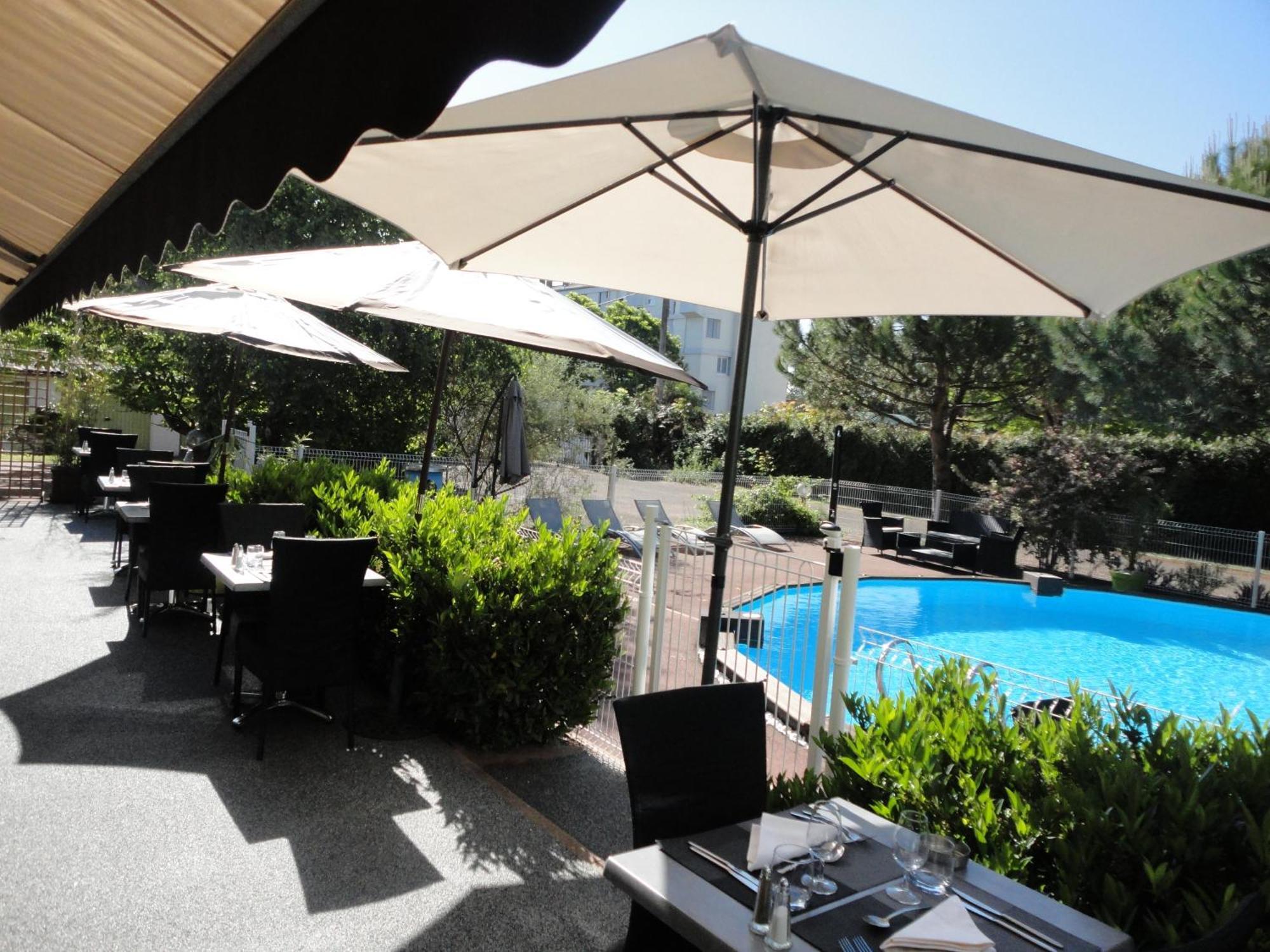 Logis Les Charmilles Chalon-Sur-Saone Sud Ξενοδοχείο Lux Εξωτερικό φωτογραφία