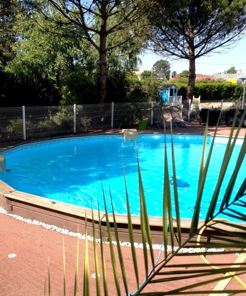 Logis Les Charmilles Chalon-Sur-Saone Sud Ξενοδοχείο Lux Εξωτερικό φωτογραφία